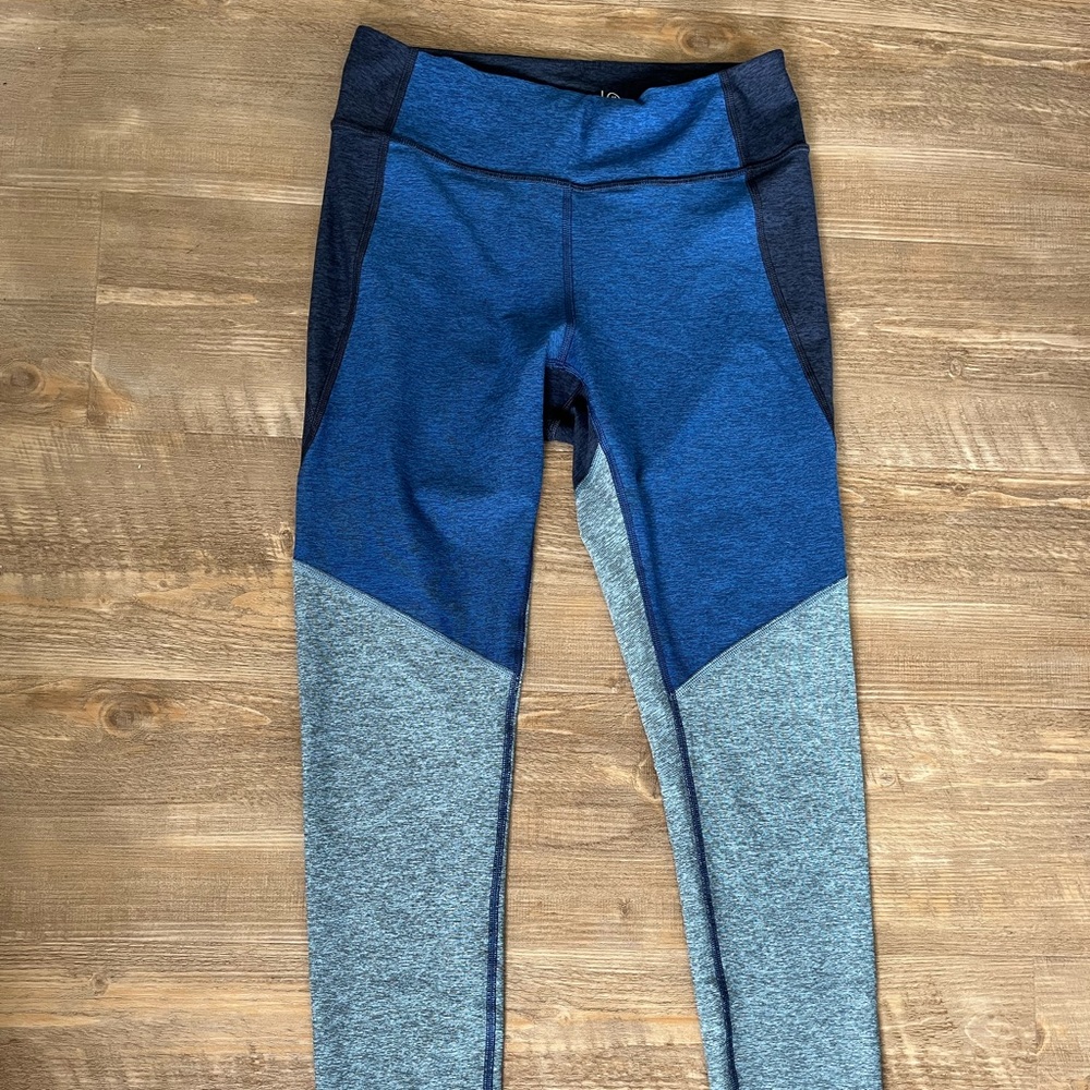 Outdoor voices leggings size M